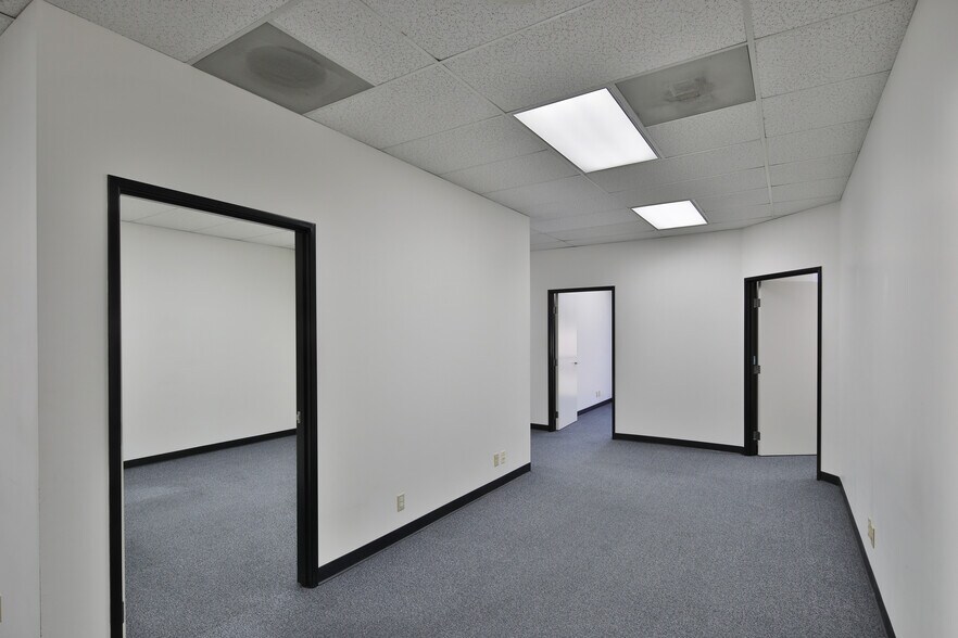 More Photos Of 23351-23361 Madero, Mission Viejo Research And Development For Lease