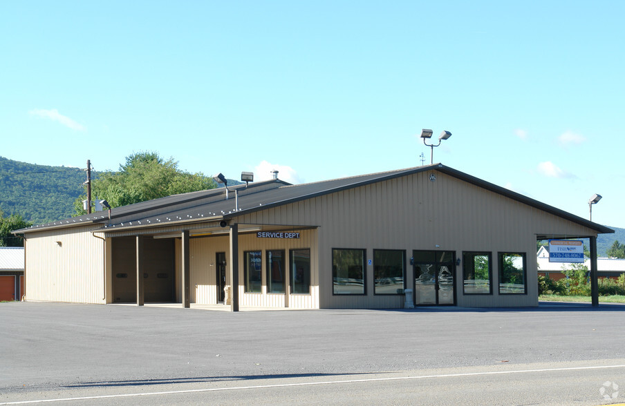 Primary Photo Of 3130 Eagle Valley Dr, Mill Hall Auto Repair For Sale