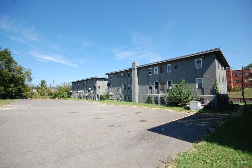 More Photos Of 4559-4569 Benning Rd SE, Washington Apartments For Sale