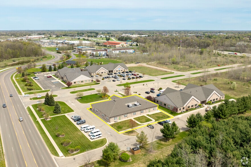 More Photos Of 8161 Executive Ct, Lansing Medical For Lease