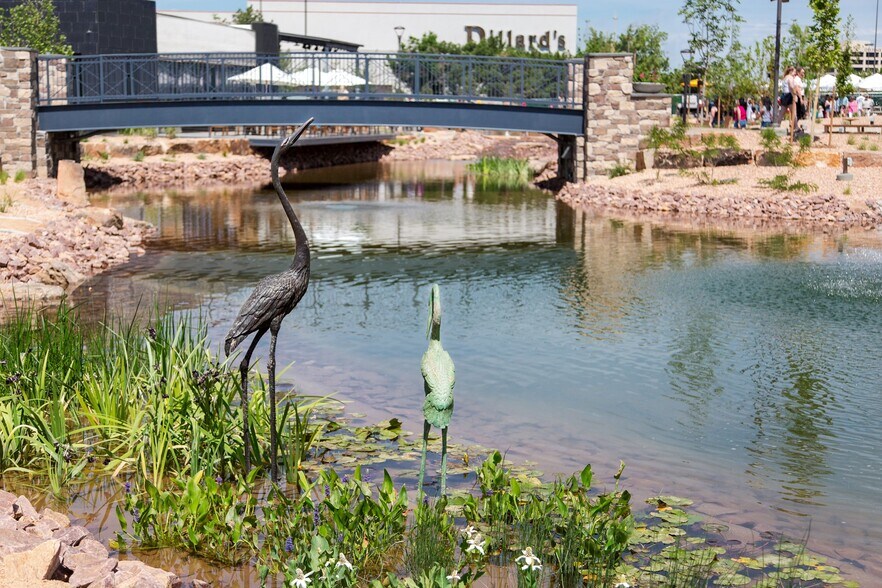 More Photos Of 2100 Louisiana Blvd NE, Albuquerque Restaurant For Sale