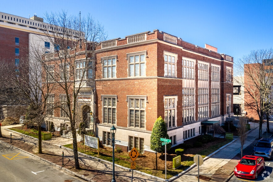 More Photos Of 330 S Greene St, Greensboro Office For Lease