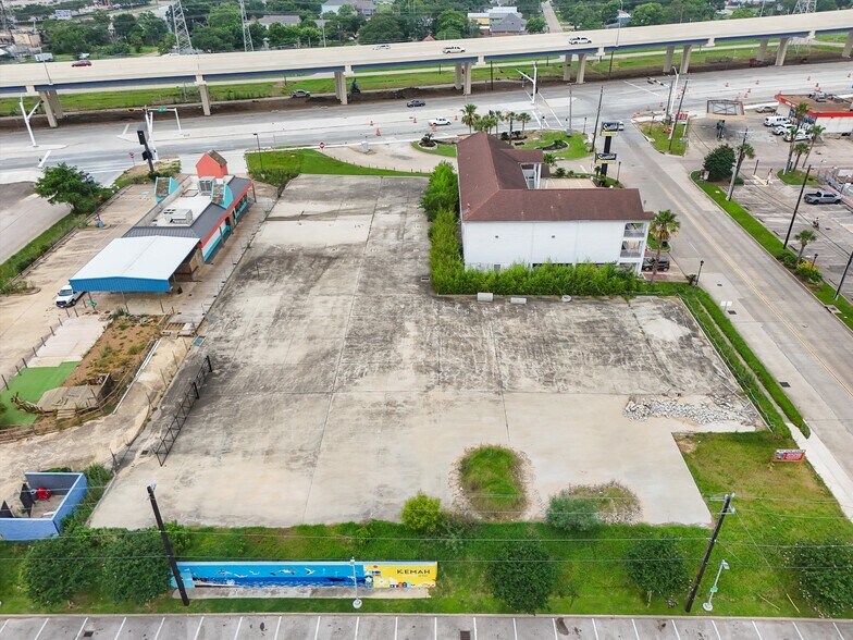 More Photos Of 200 6th St, Kemah Land For Sale