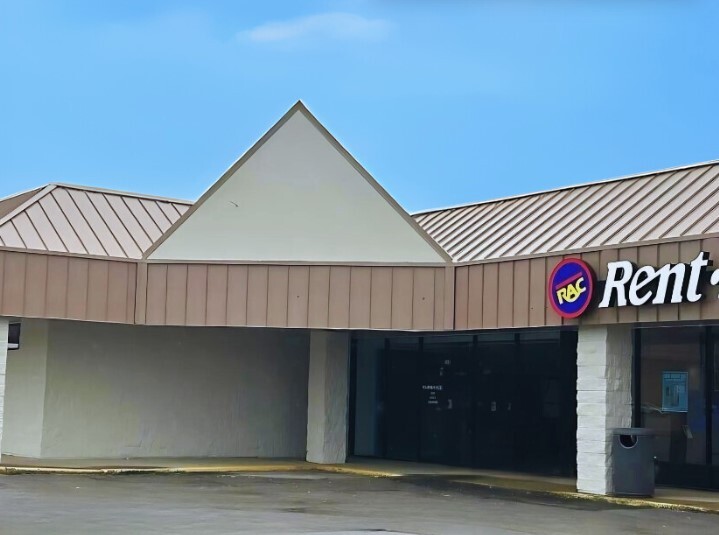More Photos Of 310 W North St, Kendallville Unknown For Lease