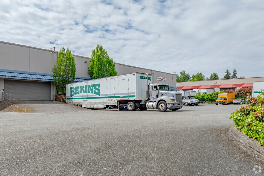 More Photos Of 1017 S 344th St, Federal Way Warehouse For Lease