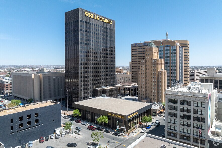 More Photos Of 221 N Kansas St, El Paso Office For Sale