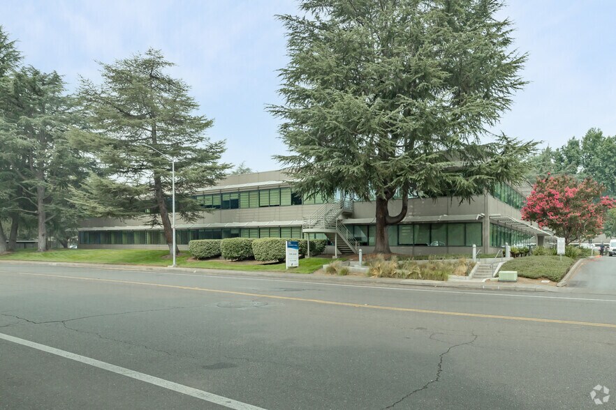 More Photos Of 333 University Ave, Sacramento Unknown For Lease