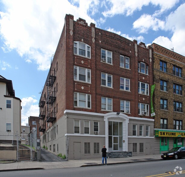 More Photos Of , Newark Multifamily For Sale