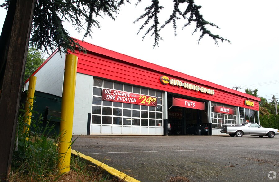 More Photos Of 7055 15th Ave NW, Seattle Auto Repair For Lease
