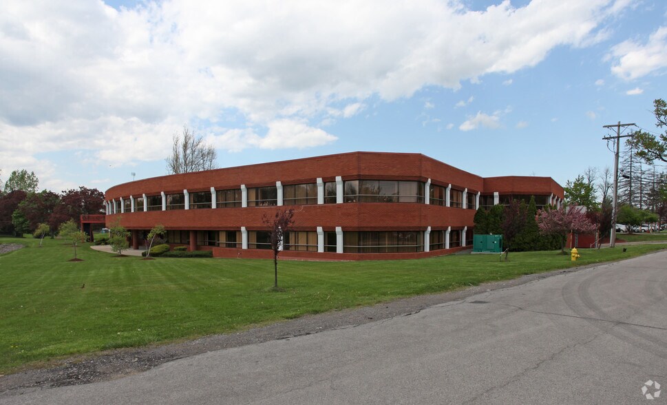 More Photos Of 2350 N Forest Rd, Getzville Office For Lease