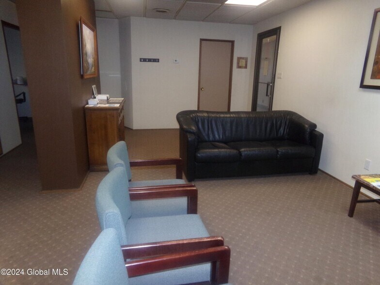 More Photos Of 7-11 Church St, Gloversville Office For Sale