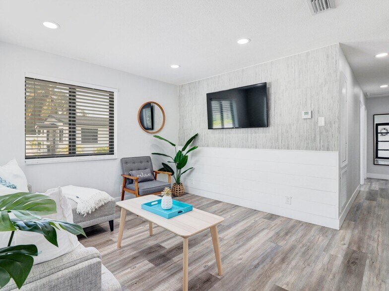 More Photos Of 1705-1709 NE 3rd Ave, Delray Beach Apartments For Sale