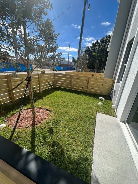 More Photos Of 25265 SW 134th Ave, Homestead Apartments For Sale