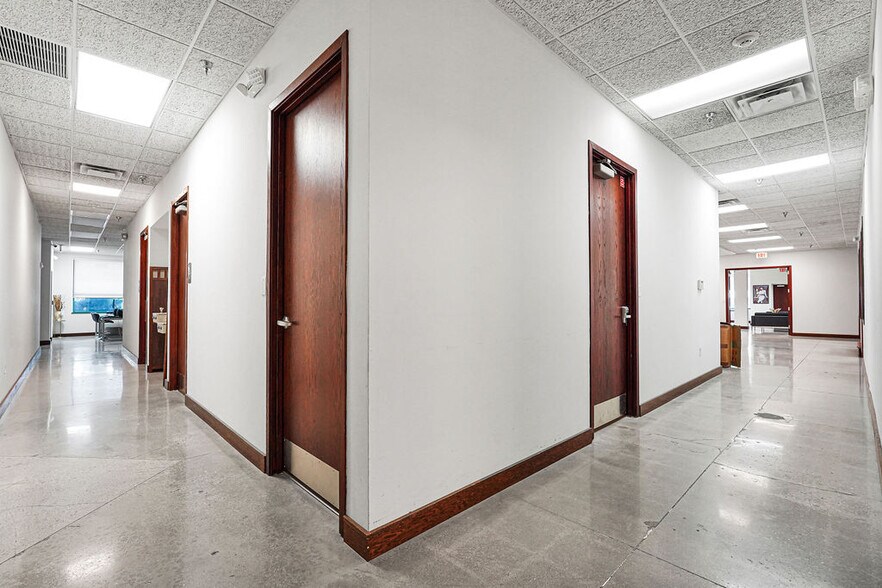 More Photos Of 9315 NW 112th Ave, Miami Warehouse For Sale