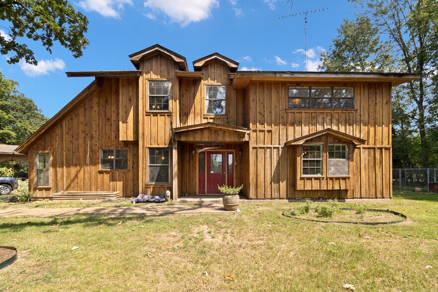 More Photos Of 750 N US Highway 287, Palestine Multifamily For Sale