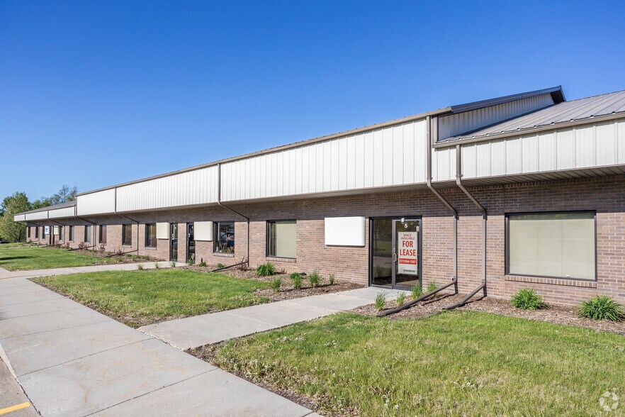 More Photos Of 6864 NE 14th St, Ankeny Research And Development For Lease