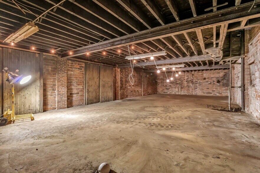 More Photos Of 14 Strauss Street, Buffalo Warehouse For Sale
