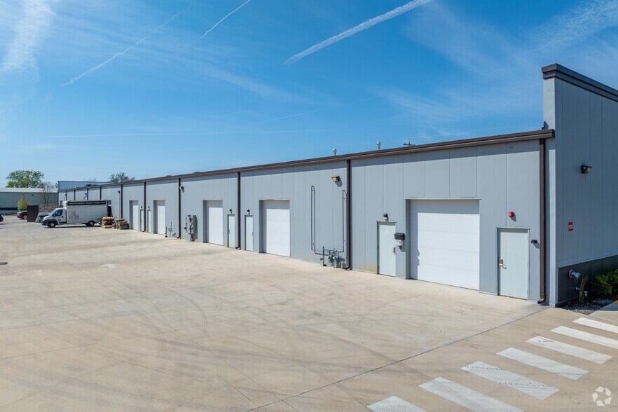 More Photos Of 710 Middle Tennessee Blvd, Murfreesboro Light Manufacturing For Lease