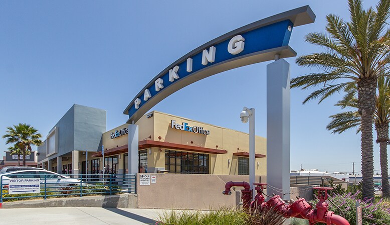 More Photos Of 600 N Sepulveda Blvd, El Segundo Unknown For Lease
