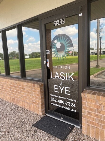 More Photos Of 2503-2510 Westminister St, Pearland Medical For Sale