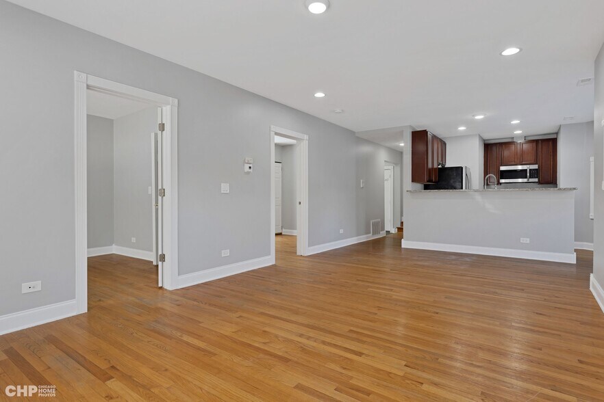 More Photos Of 7226 N Rogers Ave, Chicago Apartments For Sale