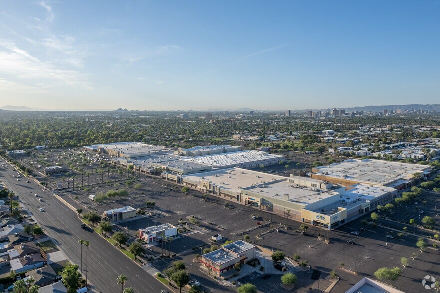 More Photos Of 1703 W Bethany Home Rd, Phoenix Unknown For Lease