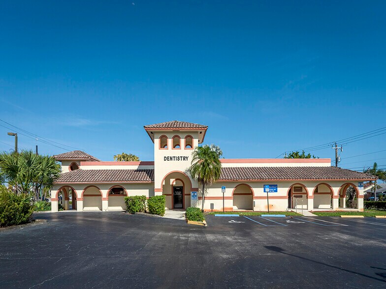 More Photos Of 650 W Boynton Beach Blvd, Boynton Beach Medical For Sale