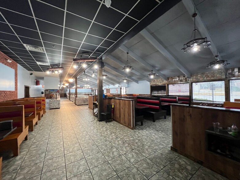 More Photos Of 1505 Manchester Expy, Columbus Restaurant For Lease