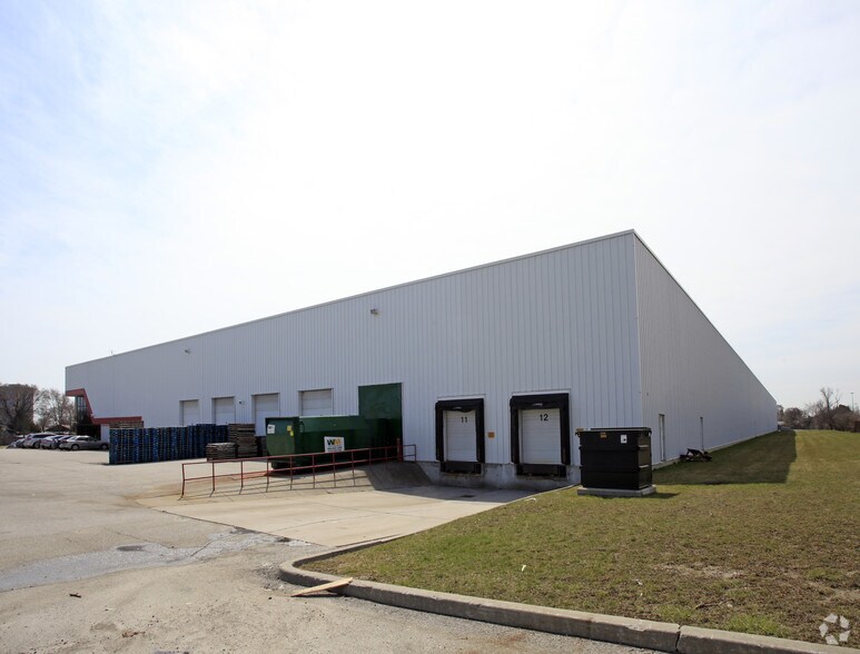 More Photos Of 26 Monogram Pl, Toronto Warehouse For Lease