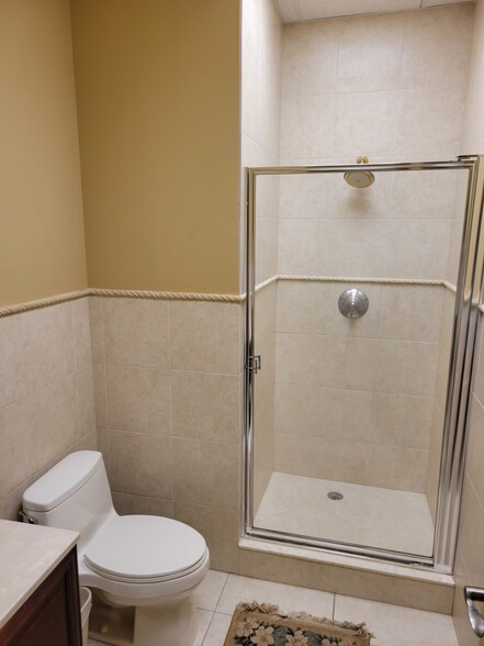 More Photos Of 2745 E Oakland Park Blvd, Fort Lauderdale Office For Lease