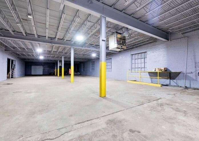 More Photos Of 6335 Lyndon St, Detroit Warehouse For Sale