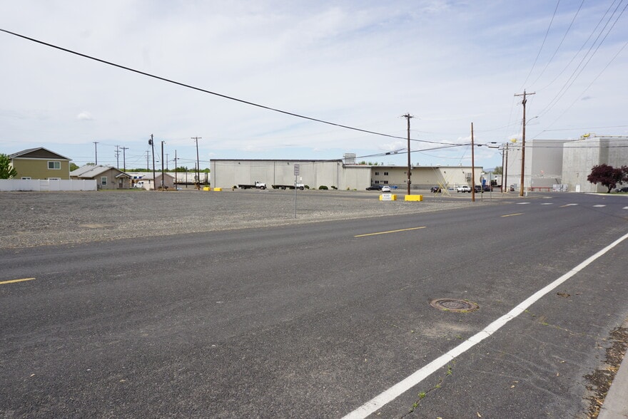 More Photos Of 725 Park ave, Prosser Land For Sale