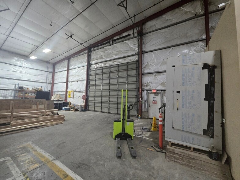 More Photos Of 5405 W Riverbend Ave, Post Falls Manufacturing For Lease