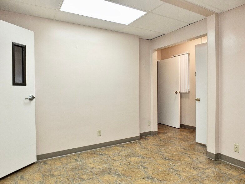 More Photos Of 830 Atlantic Ave, Long Beach Medical For Sale