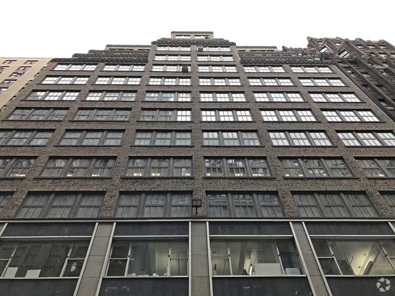 More Photos Of 263 W 38th St, New York Office For Lease