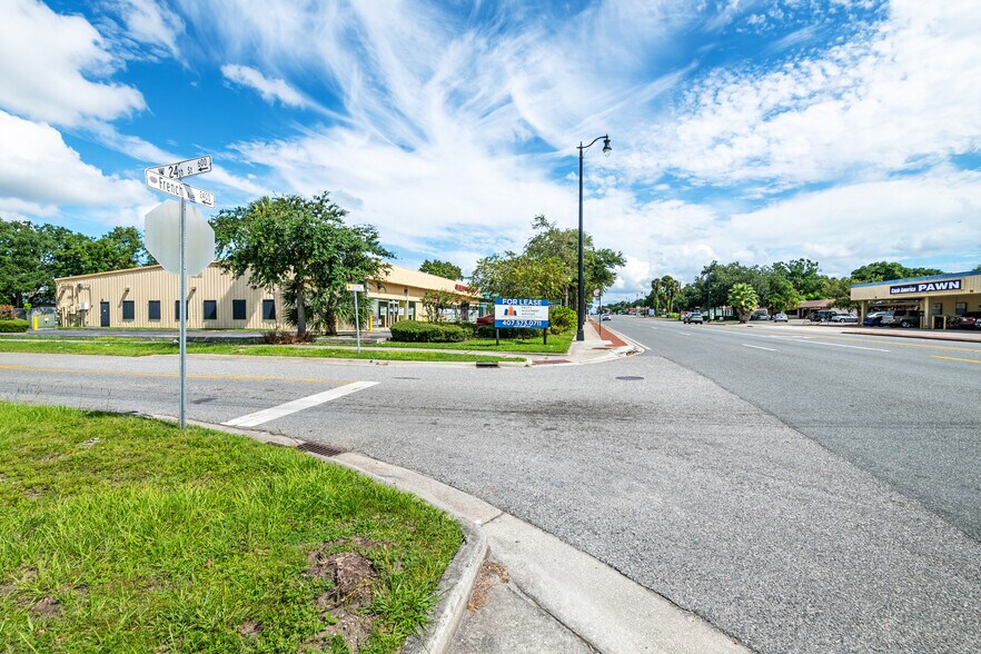 More Photos Of 2300-2306 S French Ave, Sanford Storefront For Lease
