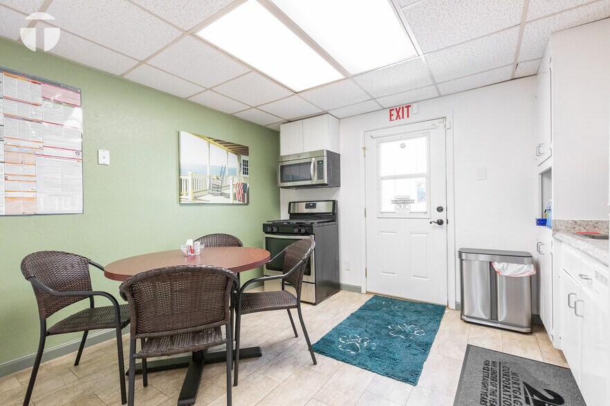 More Photos Of 917-923 Drever St, West Sacramento Office Residential For Sale