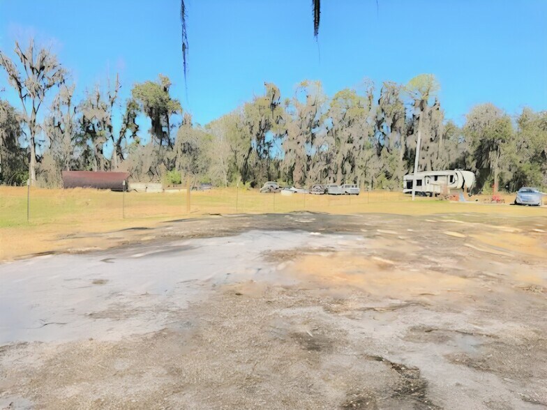 More Photos Of 7301 NW Gainesville Rd, Ocala Warehouse For Sale