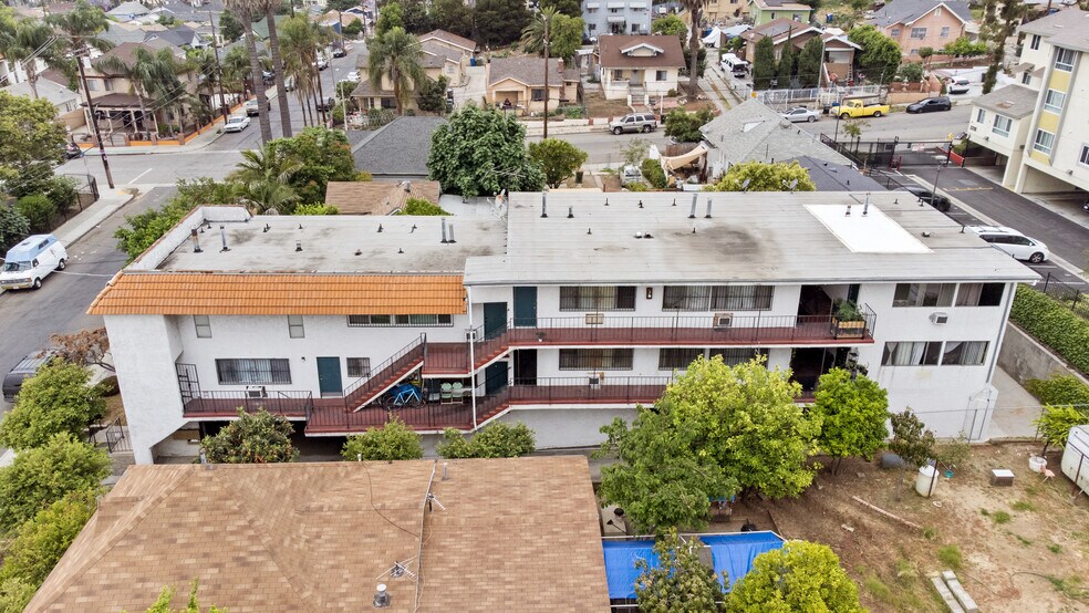 More Photos Of 3813 Baldwin St, Los Angeles Apartments For Sale