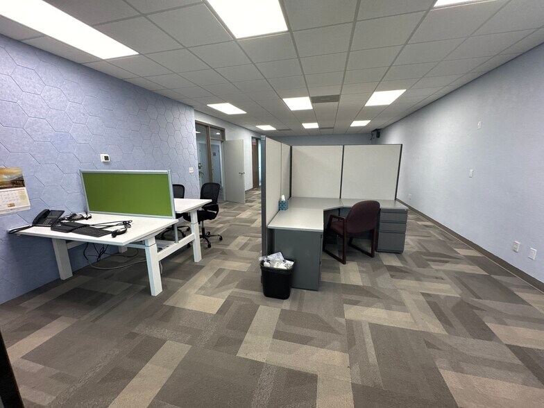 More Photos Of 748 Broadway, Dunedin Storefront Retail Office For Lease