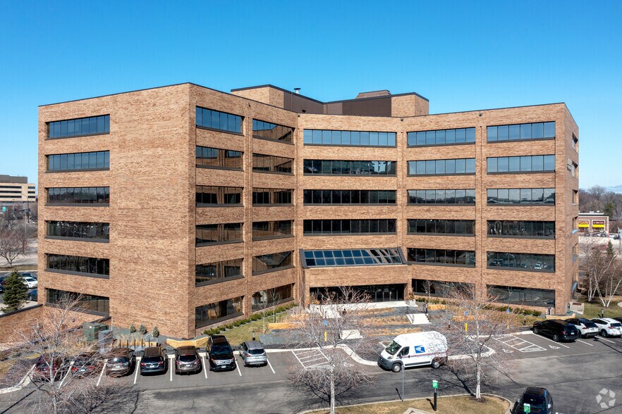 More Photos Of 5353 Wayzata Blvd, Saint Louis Park Office For Lease