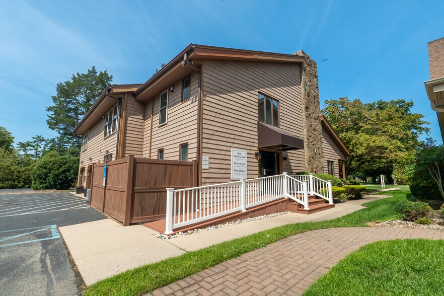 Primary Photo Of 1117 E Landis Ave, Vineland Office Residential For Lease