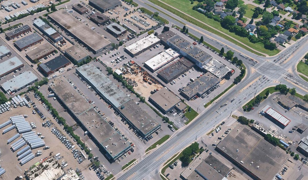 More Photos Of 2355 Cawthra Rd, Mississauga Manufacturing For Lease