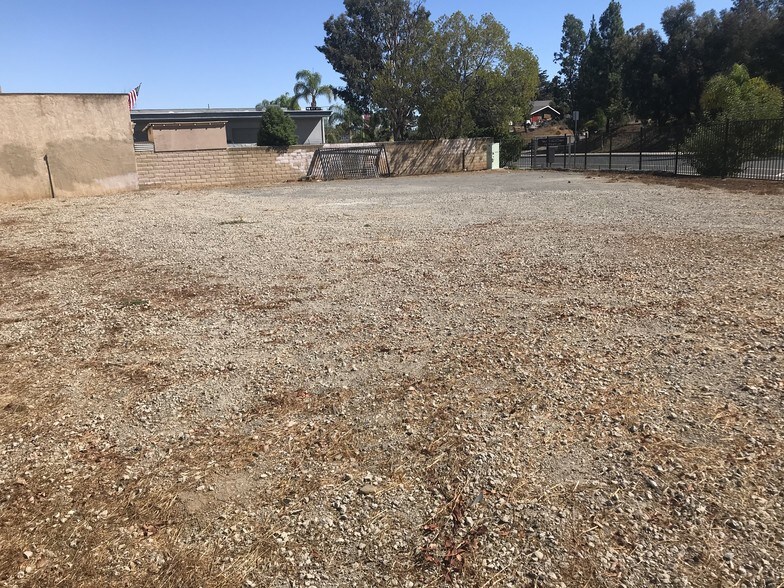 More Photos Of 2458 Auto Park Way, Escondido Land For Lease