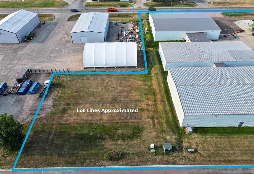 More Photos Of 520 5th St S, Breckenridge Warehouse For Lease