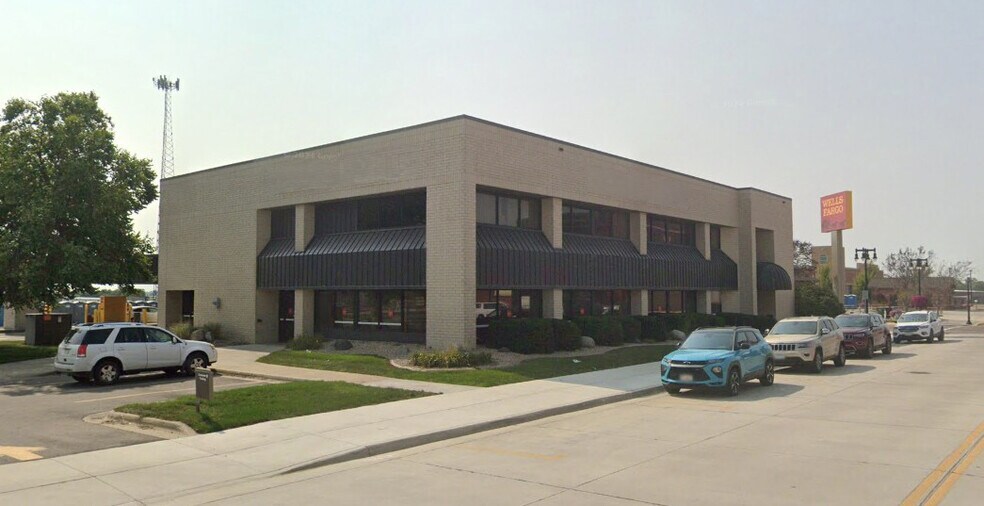 Primary Photo Of 1010 2nd Ave, Worthington Bank For Sale