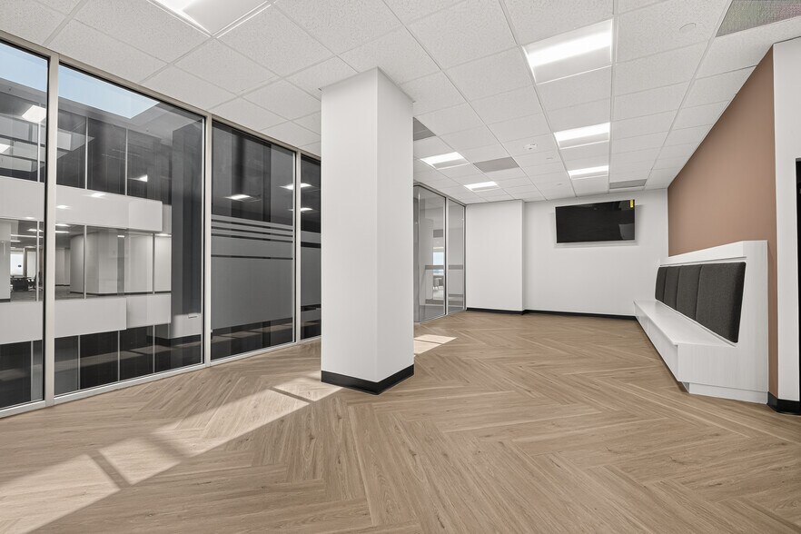 More Photos Of 9800 Richmond Ave, Houston Office For Lease