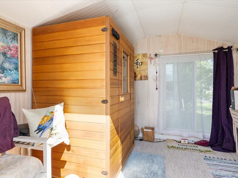 More Photos Of 1435 Anne St NW, Bemidji Office For Sale