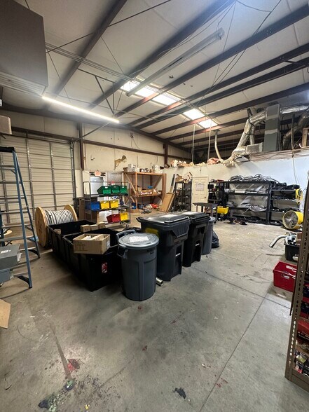 More Photos Of 4413 Mendi Ct, Suwanee Warehouse For Lease