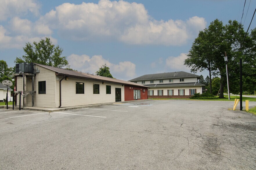 More Photos Of 1931 Alta Dr, Alderson General Retail For Sale
